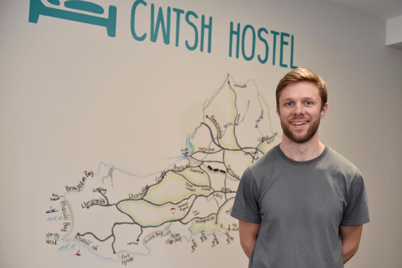 Cwtsh Hostel Σουόνσι Εξωτερικό φωτογραφία Chris Anderson